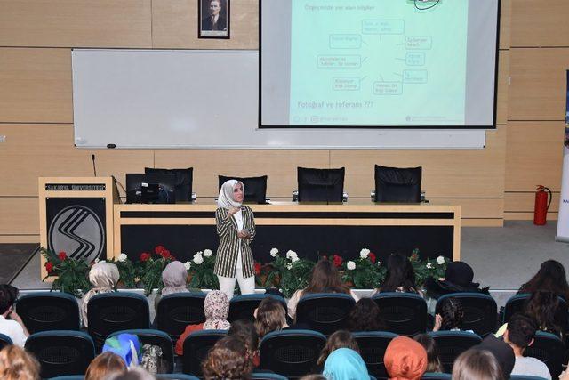 Özgeçmiş hazırlama teknikleri SAÜ’de konuşuldu