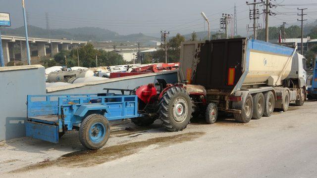 85 yaşındaki traktör sürücüsü kazada öldü