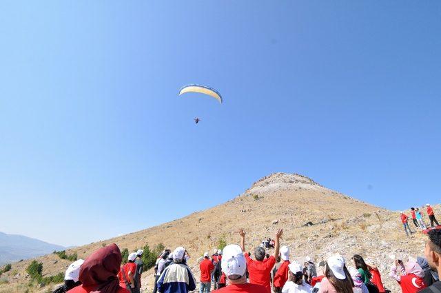 NEÜ öğrenci toplulukları başkanları doğa yürüyüşünde buluştu