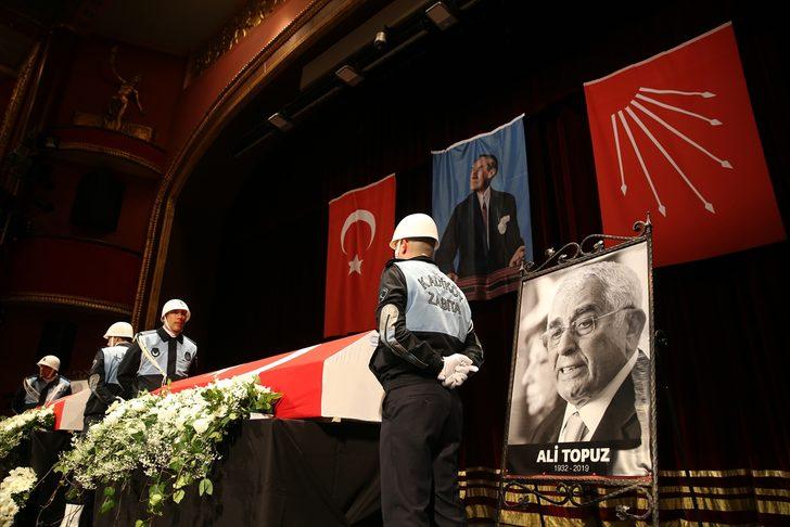 Ali Topuz ve Orhan Birgit son yolculuklarına uğurlandı G1