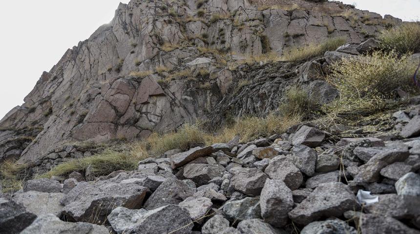 MHP'li Yal&ccedil;ın'ın oğlu, Ankara Kalesi'nde surdan d&uuml;şerek &ouml;ld&uuml; (2) - Yeniden