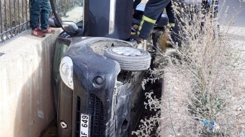 Bayburt&rsquo;ta ara&ccedil; su kanalına u&ccedil;tu: 1 yaralı