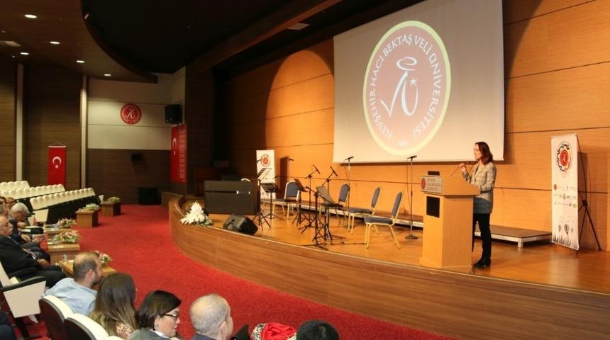 &lsquo;13. Yabancı Diller Y&uuml;ksekokulu y&ouml;neticileri toplantısı&rsquo; NEV&Uuml;&rsquo;de d&uuml;zenleniyor