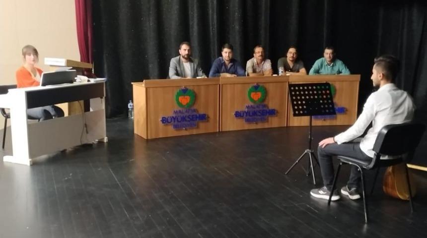 T&uuml;rk M&uuml;ziği Konservatuvarına  &ouml;ğrenci se&ccedil;meleri yapıldı