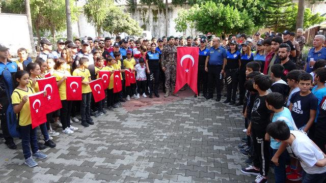 Mersin polisinden örnek bağış