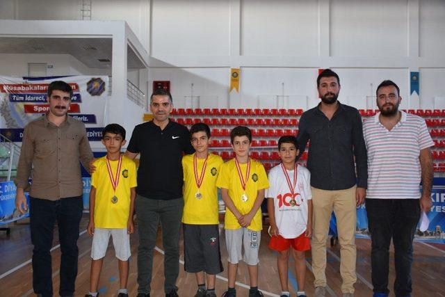 Diyarbakır’da badminton turnuvası sona erdi
