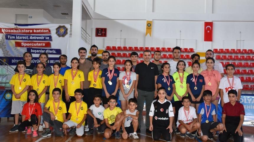 Diyarbakır’da badminton turnuvası sona erdi