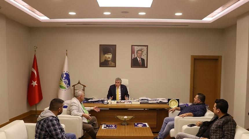 Başkan Y&uuml;ce: &ldquo;Kişilerin ve y&ouml;netimlerin değil, sadece Sakaryaspor&rsquo;un yanındayım&rdquo;