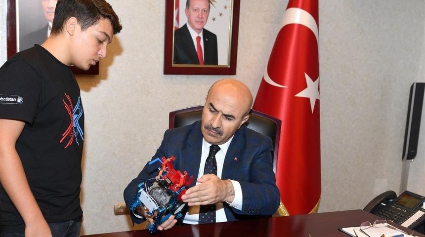 Robotik kodlamada T&uuml;rkiye&rsquo;yi temsil edecekler