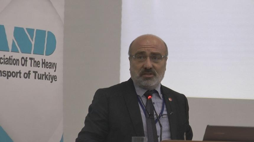 KAY&Uuml; Rekt&ouml;r&uuml; Kurtuluş Karamustafa:&rdquo;Biz kapalı kapılar ardında eğitim veren değil, sekt&ouml;rle i&ccedil; i&ccedil;e bir &uuml;niversiteyiz&rdquo;