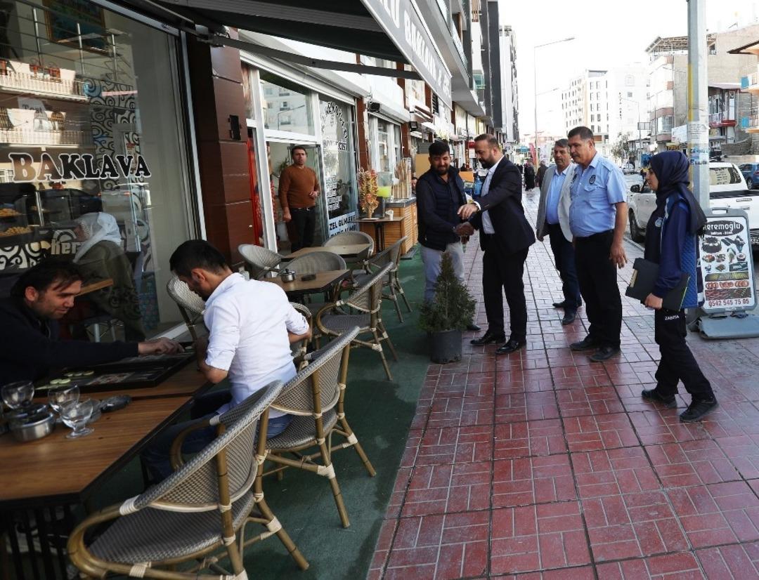 Van&rsquo;da kaldırım işgali denetimi