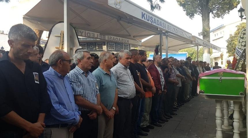 22 yaşındaki Kardelen Kuşadası&rsquo;nda toprağa verildi