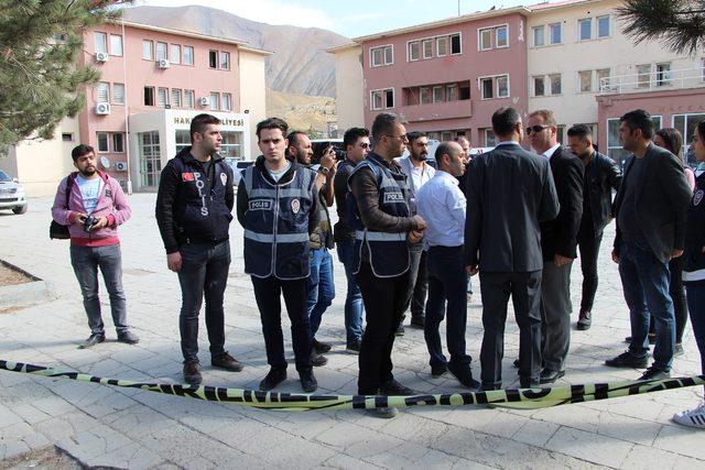 HDP'li Hakkari Belediye Başkanı Karaman tutuklandı