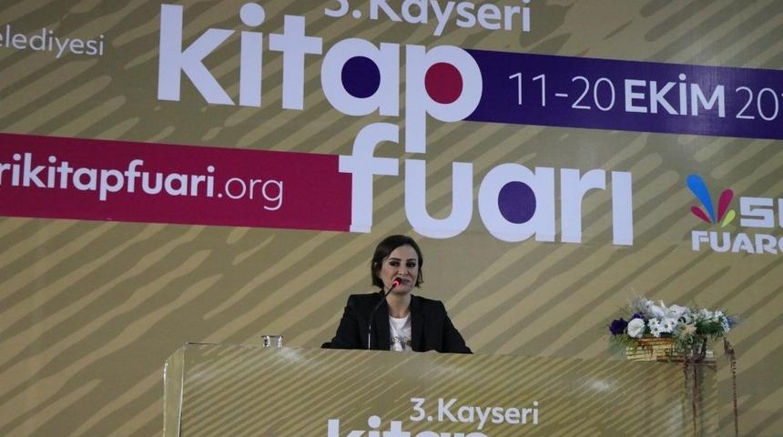 Gazeteci Didem Arslan Yılmaz: "Sektörde hatalar oluyor ama doğru yolu bulacağız"