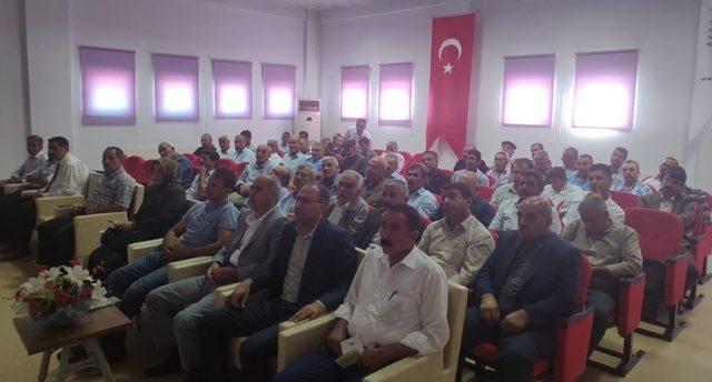 Besni’de mahalle ve köy muhtarlarına seminer