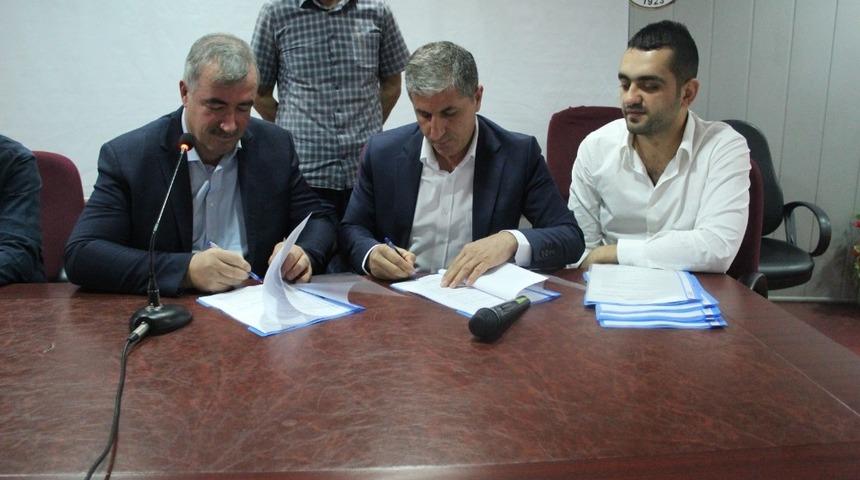 Kahta Belediyesi’nde toplu iş sözleşmesi sevinci