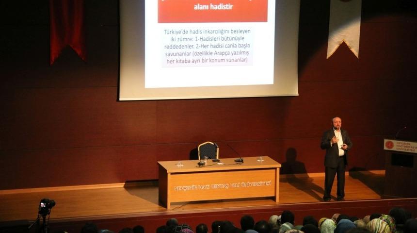 Prof. Dr. Yıldırım NEV&Uuml;&rsquo;de &ldquo;Kur&rsquo;&acirc;n Bize Yeter&rdquo; s&ouml;ylemi &uuml;zerine konuştu