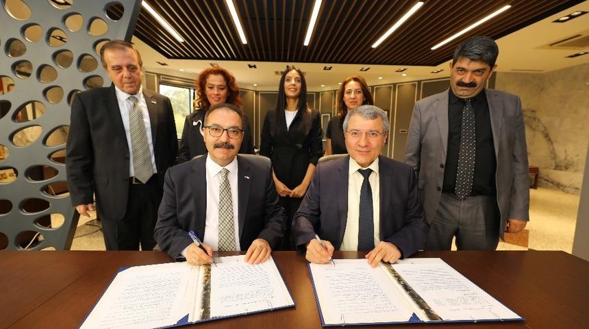 GA&Uuml;N ile Kızılay arasında protokol imzalandı