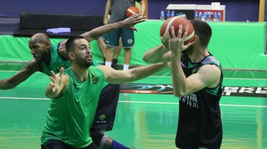 Akhisar Belediye Basketbol takımı evinde moral arıyor