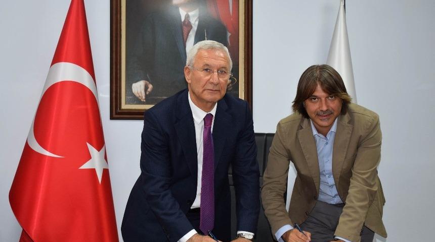 Şof&ouml;rler ve Otomobilciler Esnaf Odası ile Kızılay arasında &ouml;rnek protokol