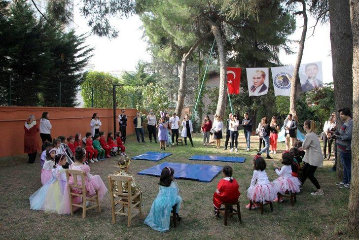 Kartallı minikler masallarla eğlendi G1