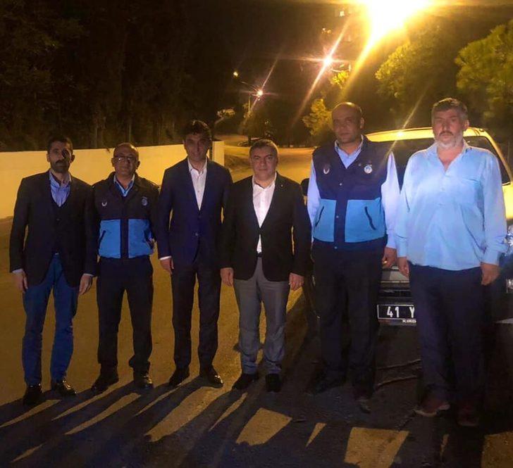 Ekipler seferber oldu! Gece boyu nöbet tutup kokunun nedenini buldular G3