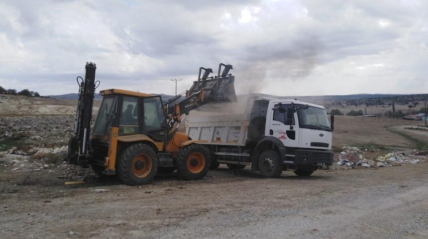 K&ouml;y yolunda ge&ccedil;iş i&ccedil;in &ccedil;alışma başlatıldı