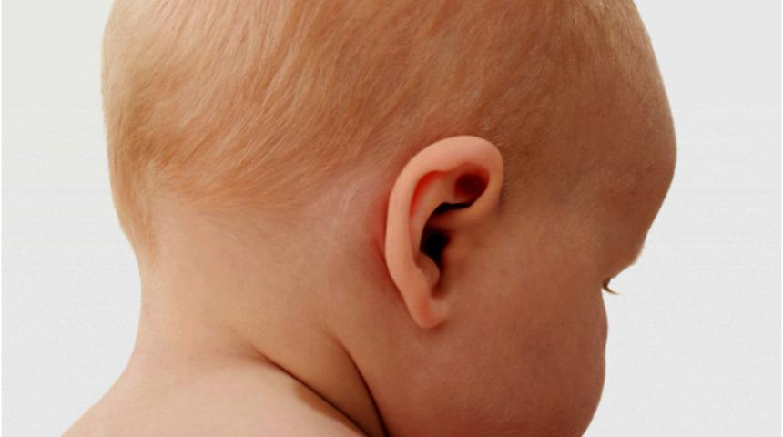 Bebeklerde tortikollis (boyun eğriliği) tehlikesi