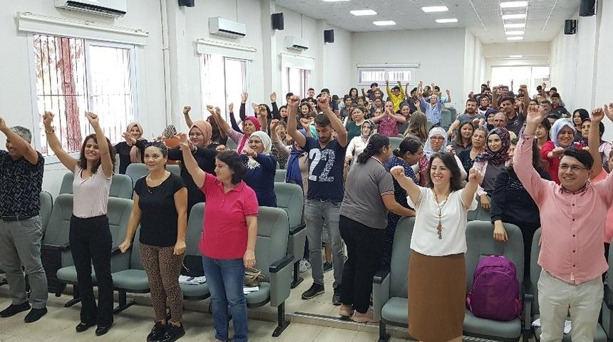 Erdemli’de öğrenci ve velilere "sağlıklı yaşam" semineri