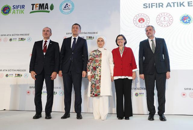 Emine Erdoğan: Türkiye'nin haklı mücadelesi, yıllar içinde daha iyi anlaşılacaktır