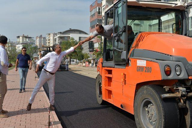 Başkan Uysal, yol çalışmalarını inceledi