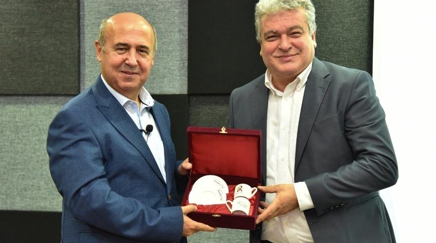 Belediye &ccedil;alışanlarına daha kaliteli hizmet i&ccedil;in eğitim