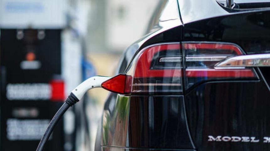 Tesla'dan ilk çeyrekte rekor kâr: Bitcoin de sattı