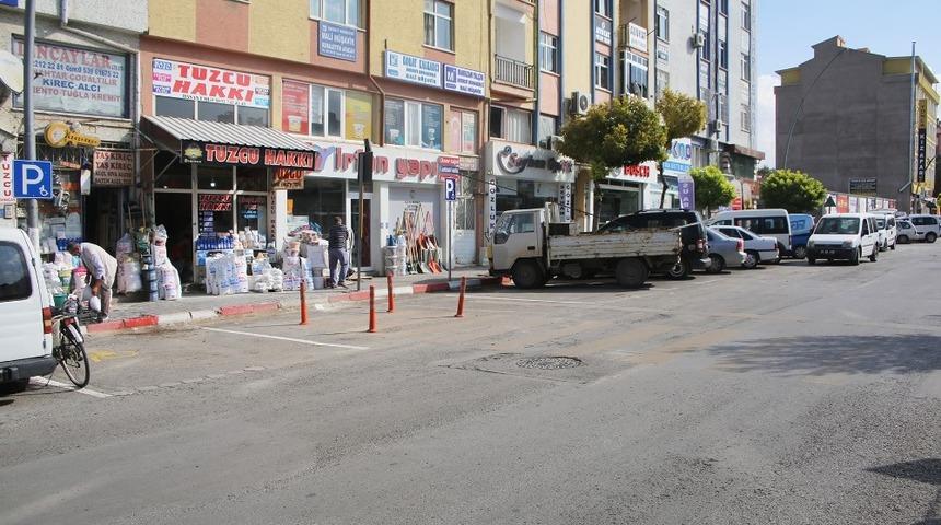 Karaman Belediyesi yeni engelli ara&ccedil; parkları oluşturuyor