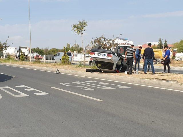 Elazığ’da tır ile çarpışan otomobil takla attı: 3 yaralı