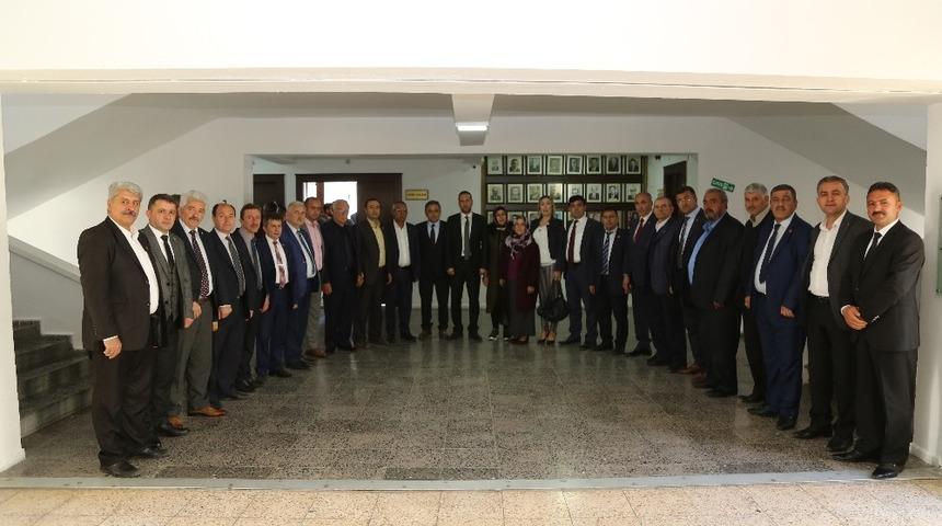 Niğde Belediye Başkanı &Ouml;zdemir&rsquo;den Muhtarlar G&uuml;n&uuml; kutlama mesajı