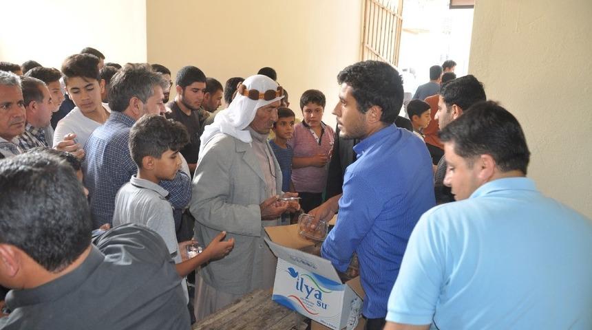 Barış Pınarı şehitleri i&ccedil;in tatlı ikramı