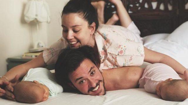 Pelin Akil ikizlerin yüzünü ilk kez gösterdi