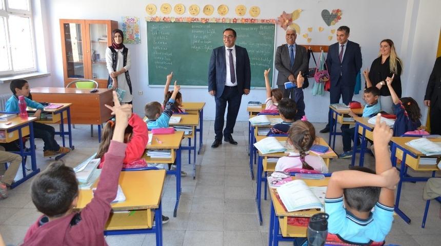 Tunceli&rsquo;de "S&ouml;zden Kalbe Eğitim Buluşmaları" projesi