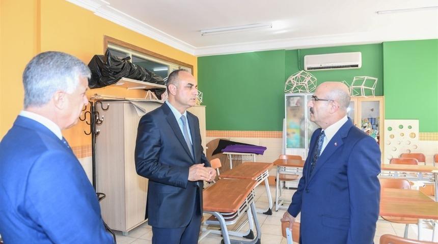 Vali Demirtaş: "Eğitim faaliyetlerine destek olmaya devam edeceğiz"