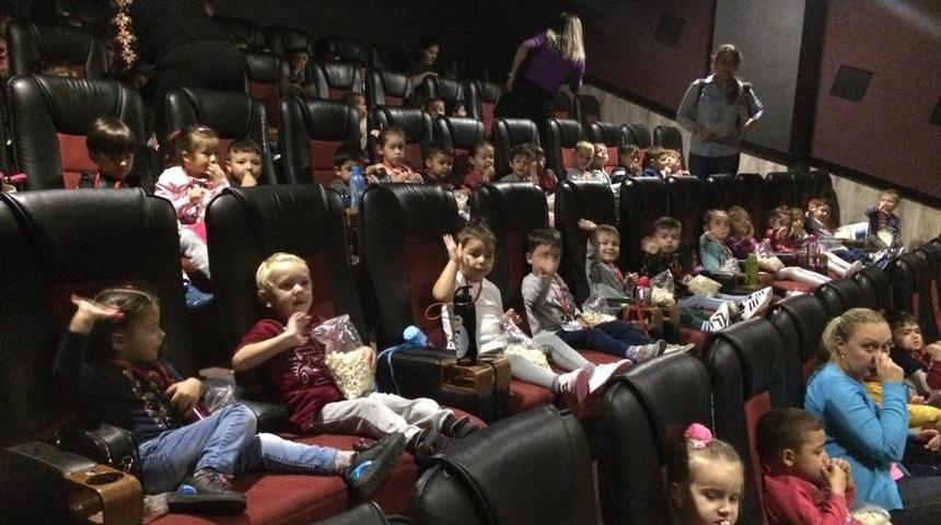 Beren Bebek &Ccedil;ocuk Akademisi &ouml;ğrencileri sinema keyfi yaşadı