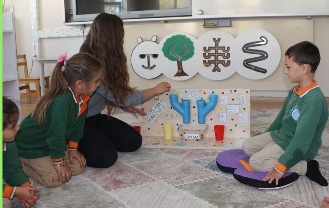 Pazarlar&rsquo;daki t&uuml;m okullara &rsquo;Tasarım beceri at&ouml;lyeleri&rsquo; kuruldu