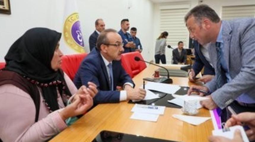 Vali halk gününde 78 vatandaşı dinledi