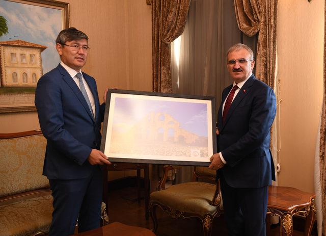 Türkiye, Kazakistan'a yatırımda ilk 10'a girdi