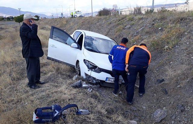 Erzincan’da trafik kazası: 2 yaralı