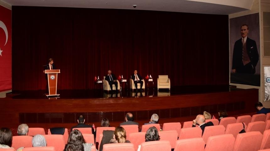 ‘Birlikte Yaşamak’ sempozyumu ESOGÜ’de başladı