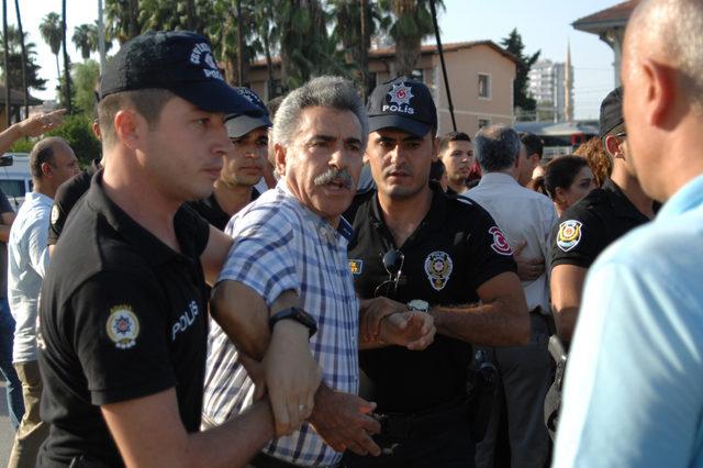 Yasaklanan mitingi d&uuml;zenlemek isteyen 9 kişi g&ouml;zaltına alındı 2