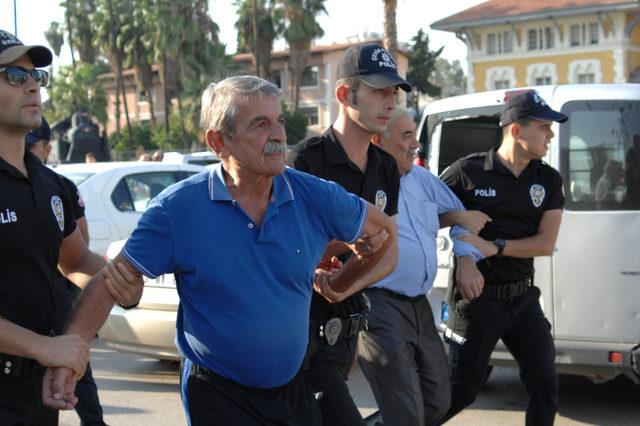 Yasaklanan mitingi d&uuml;zenlemek isteyen 9 kişi g&ouml;zaltına alındı 4