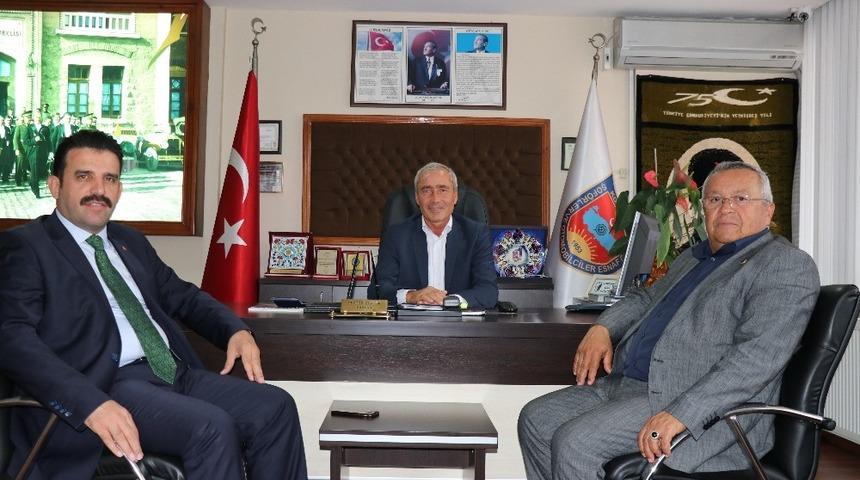 Çakır ve Başol Şoförler Odası’nı ziyaret etti