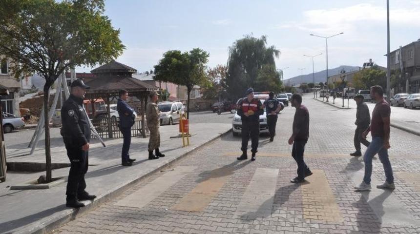 Demirözü’nde yaya geçidi uygulaması yapıldı